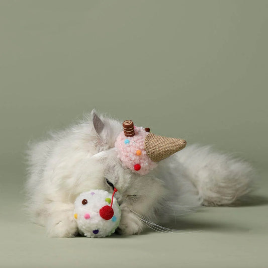 Gelato Cat Hat & Catnip Toy Combo – Cute Costume Hat with Interactive Catnip Toy
